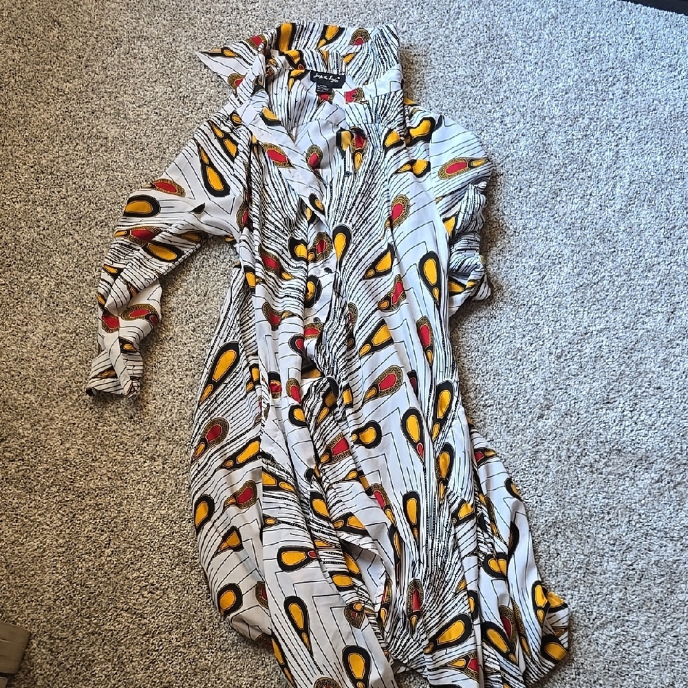 Step In Style  Womens Size Large Vibrant Red And Yellow Midi Lenght Long Sleeve